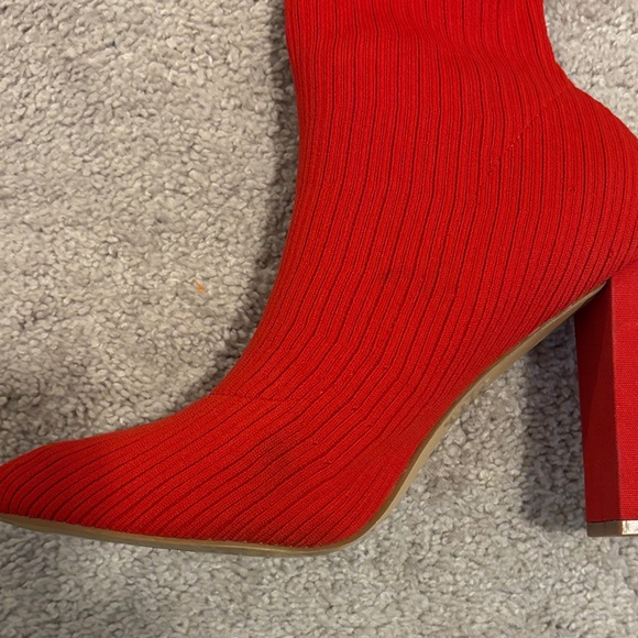 Chic Red Over the Knee Boots - Picture 4 of 7